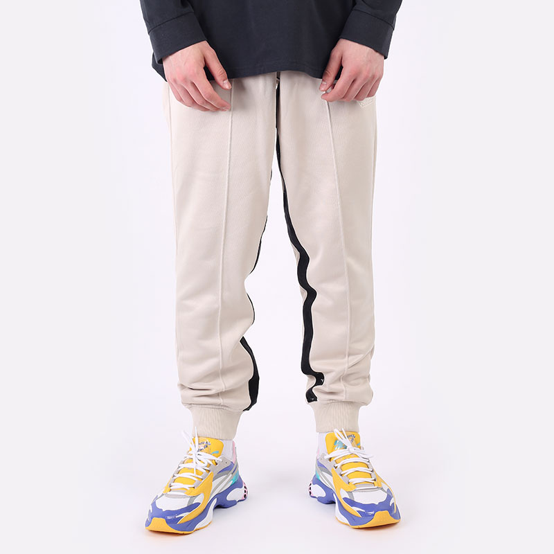 мужские бежевые брюки PUMA Rhuigi Track Pant 53257701 - цена, описание, фото 3